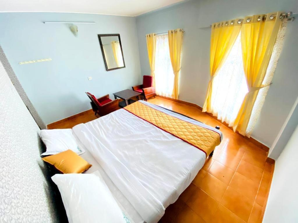 Bob Lesiure Hotel Ooty Exterior photo