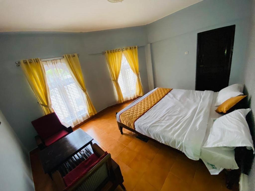 Bob Lesiure Hotel Ooty Exterior photo
