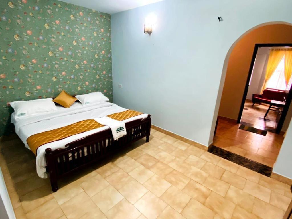 Bob Lesiure Hotel Ooty Exterior photo