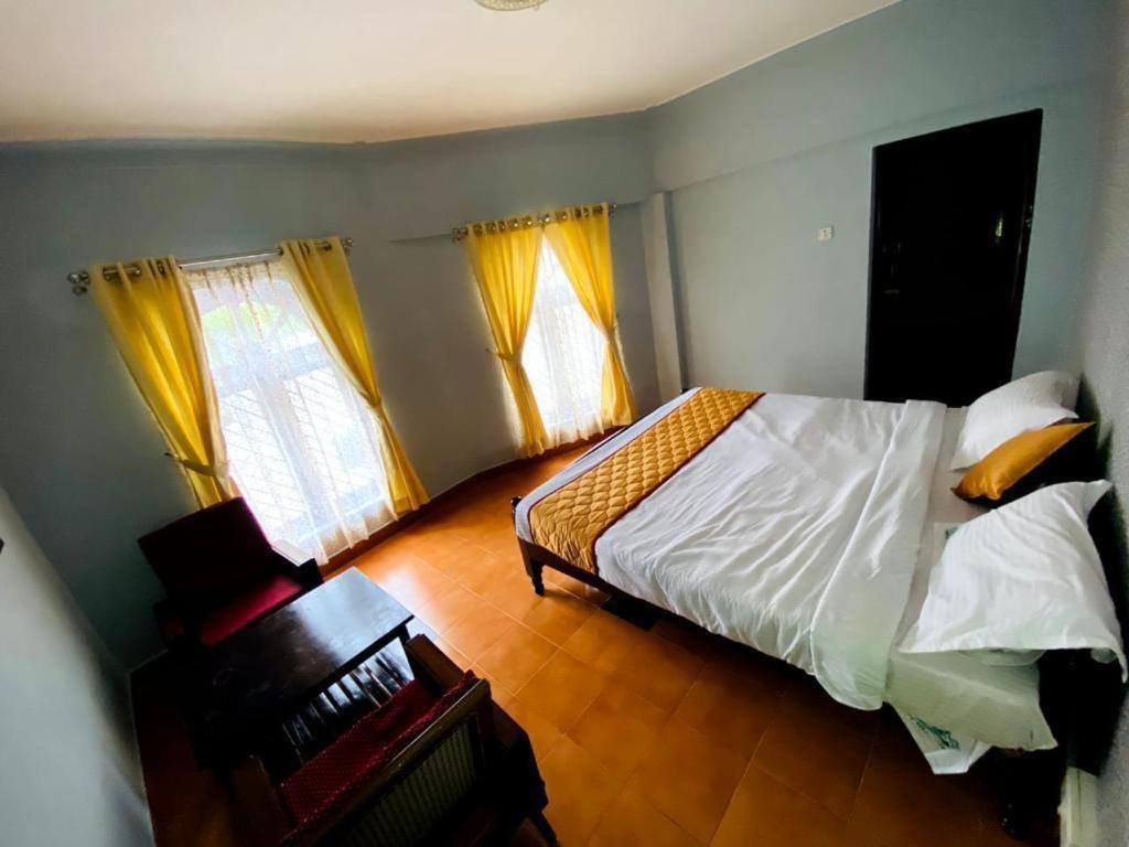 Bob Lesiure Hotel Ooty Exterior photo