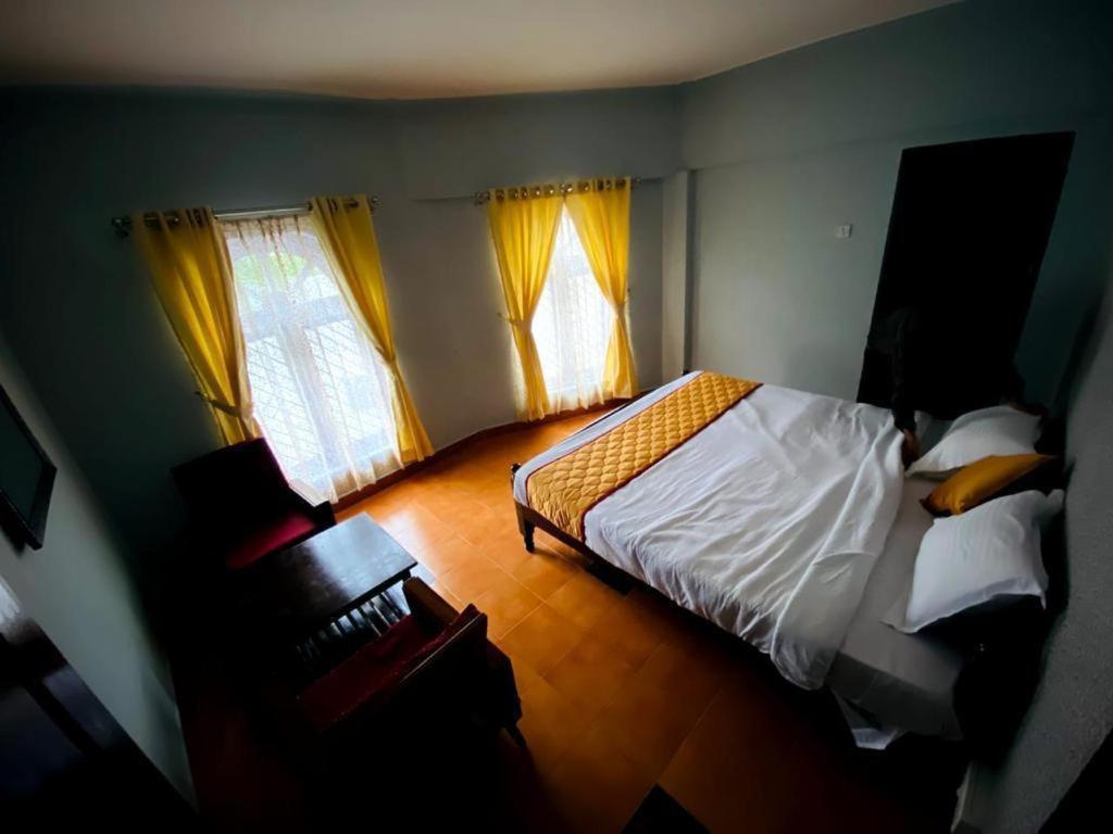 Bob Lesiure Hotel Ooty Exterior photo