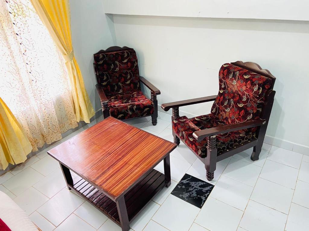 Bob Lesiure Hotel Ooty Exterior photo